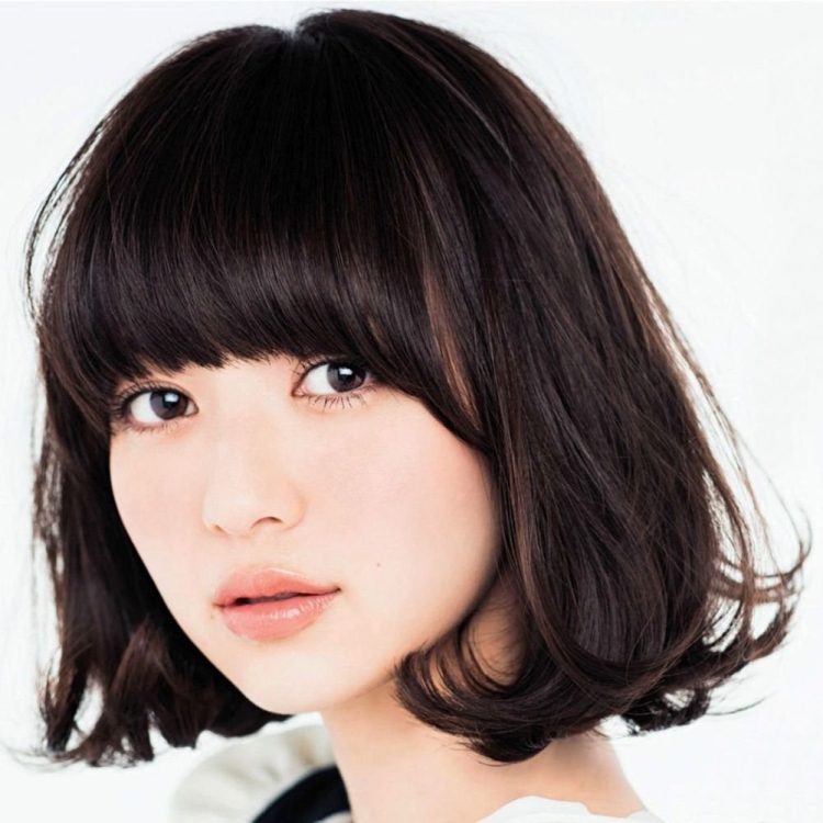 Чёлка полукругом