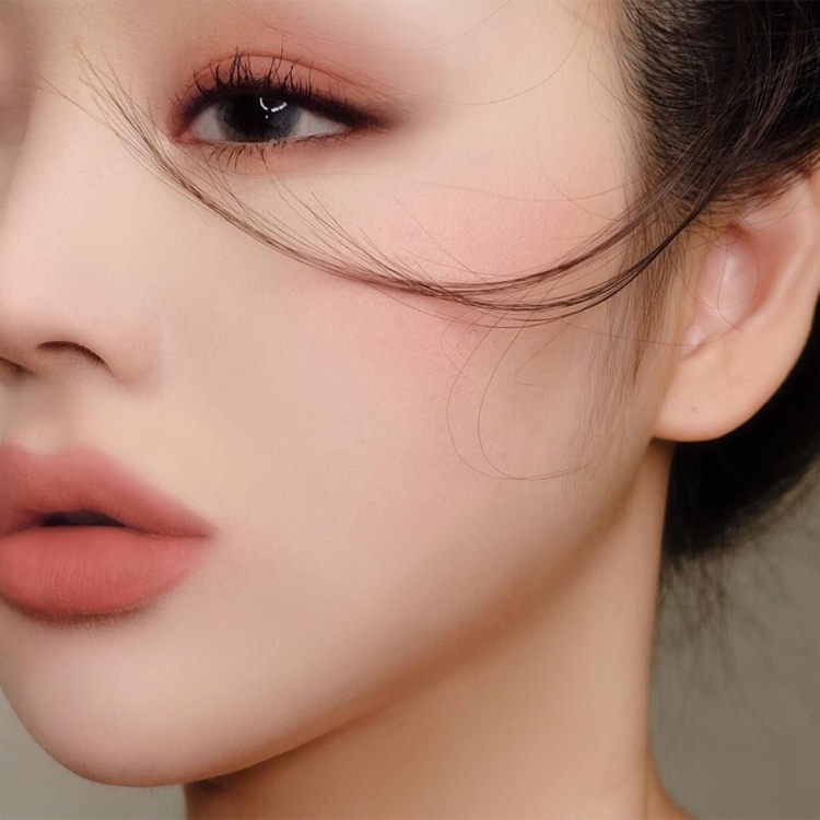 Корейский макияж глаз