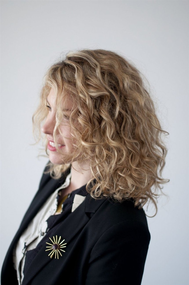 Легкая Химка на средние волосы