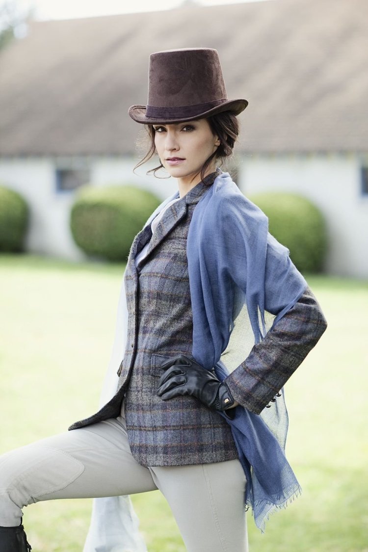 Hermes жокейский стиль