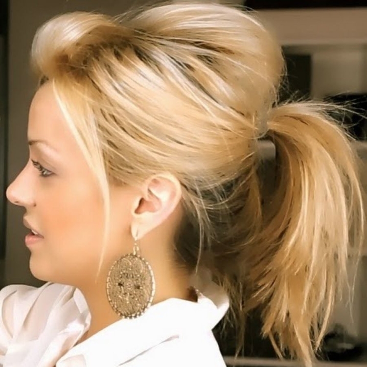 Прическа хвост на короткие волосы