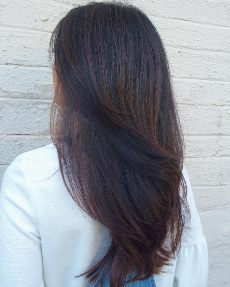 Стрижки на длинные темные волосы