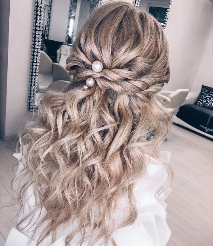 Прически на полураспущенные волосы