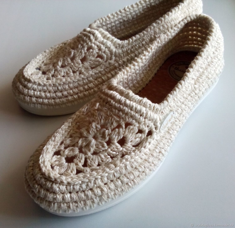 Вязаные мокасины