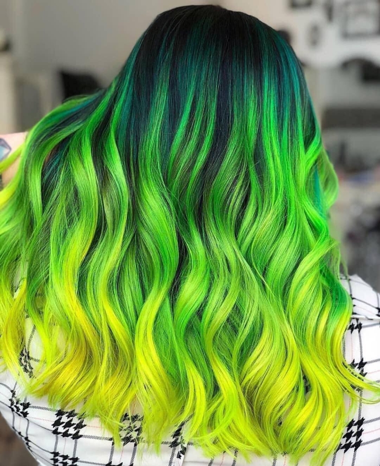 Цветное окрашивание волос