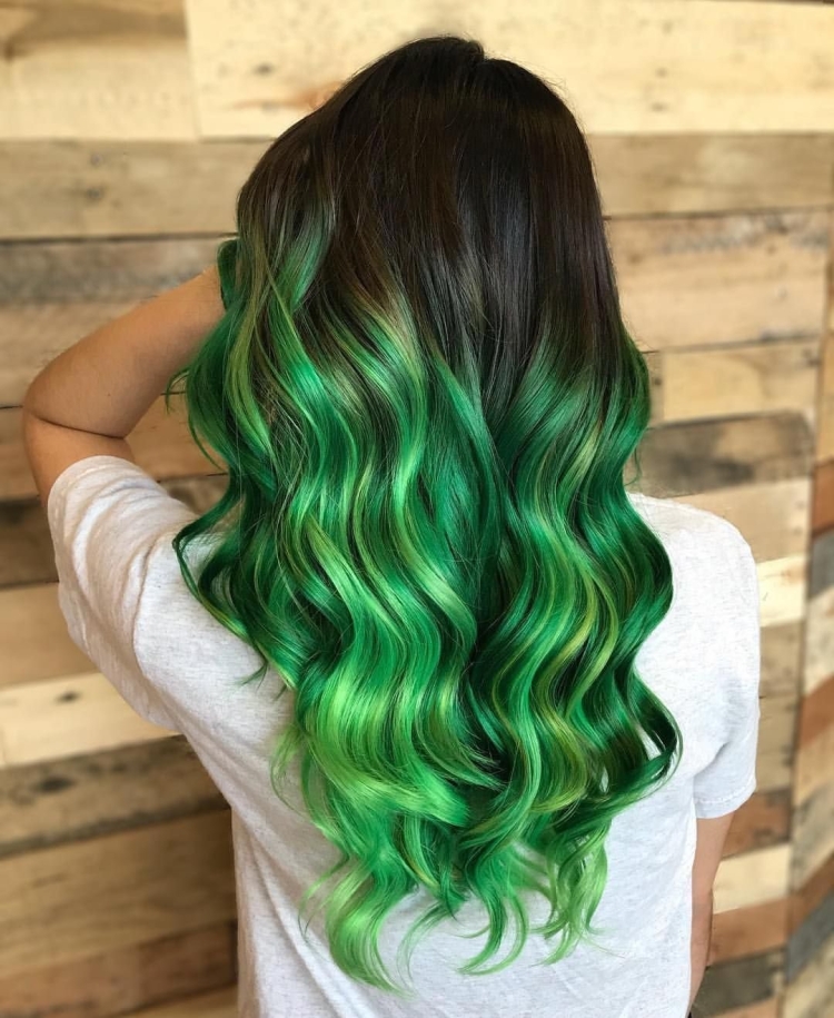 Зеленые пряди