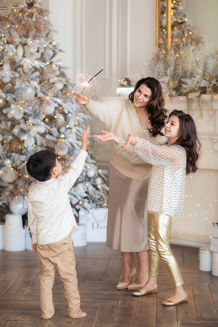 Новогодняя фотосессия семейная 2022