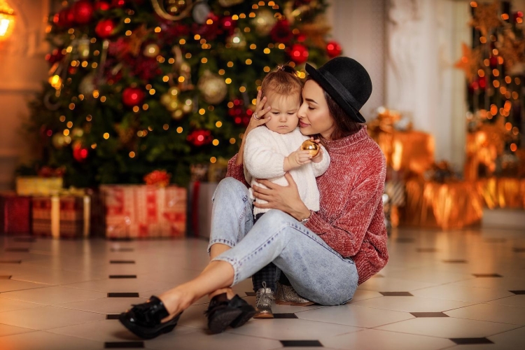 Зимняя фотосессия в студии с ребенком