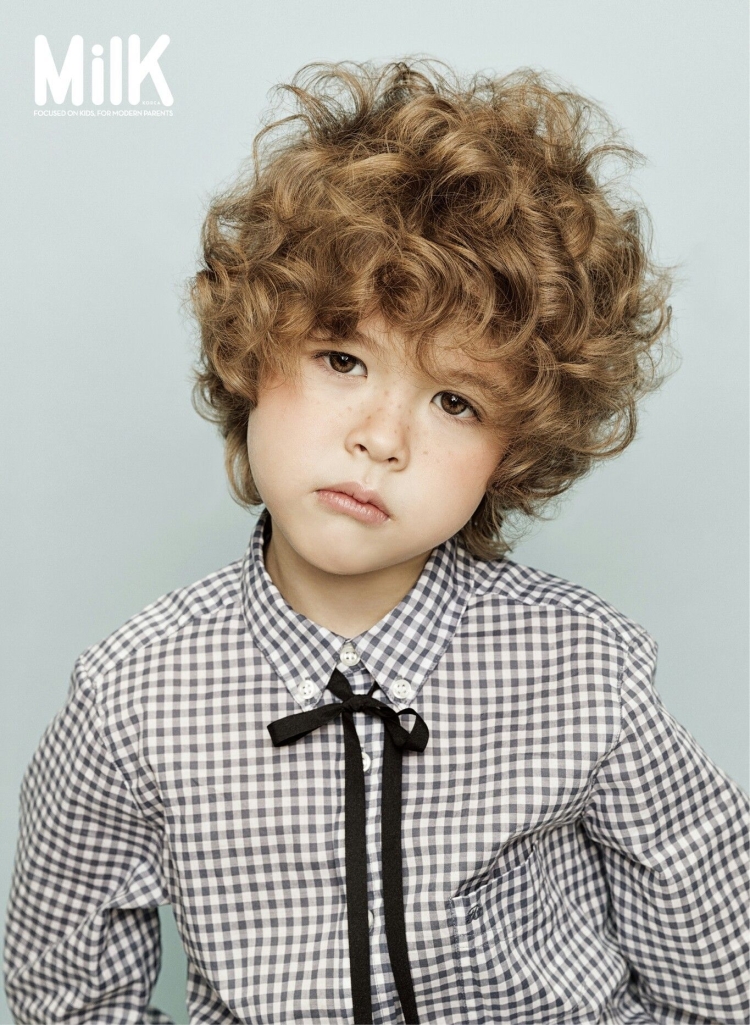 Стрижка для мальчика на волнистые волосы