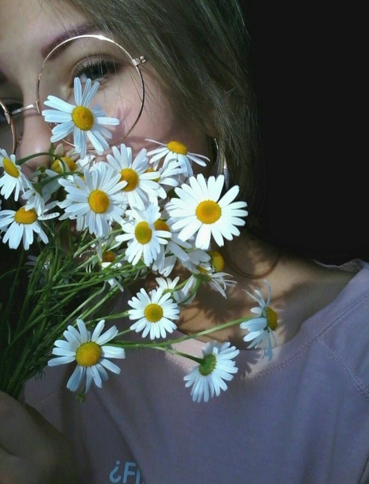 Девушка Рома