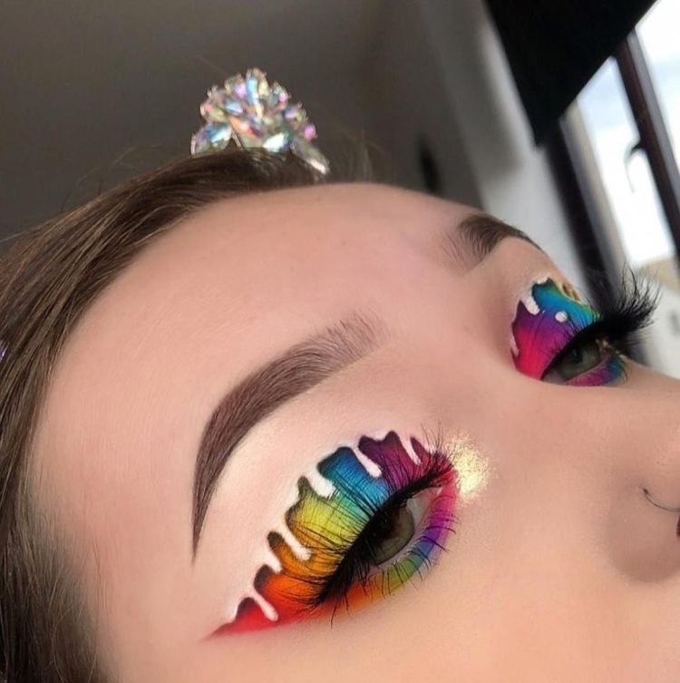 Макияж яркий Радужный