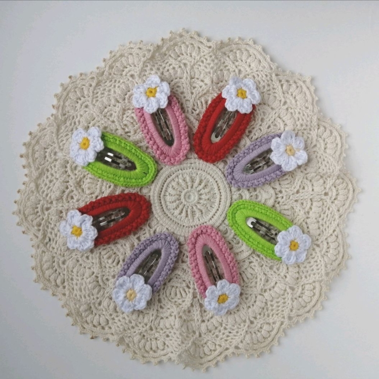 Вязаные заколки клик клак для волос крючком