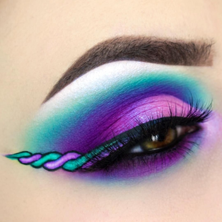 Радужный макияж