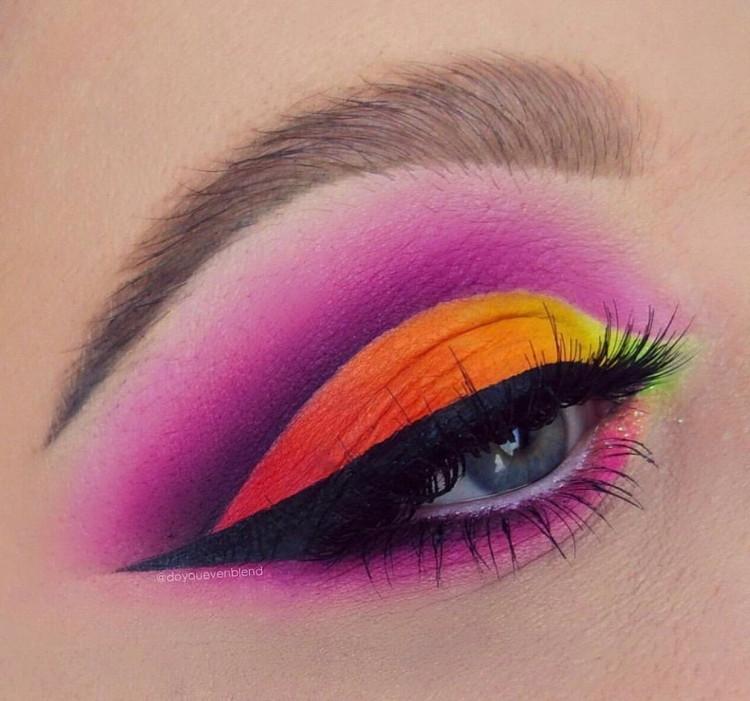 Разноцветный макияж глаз