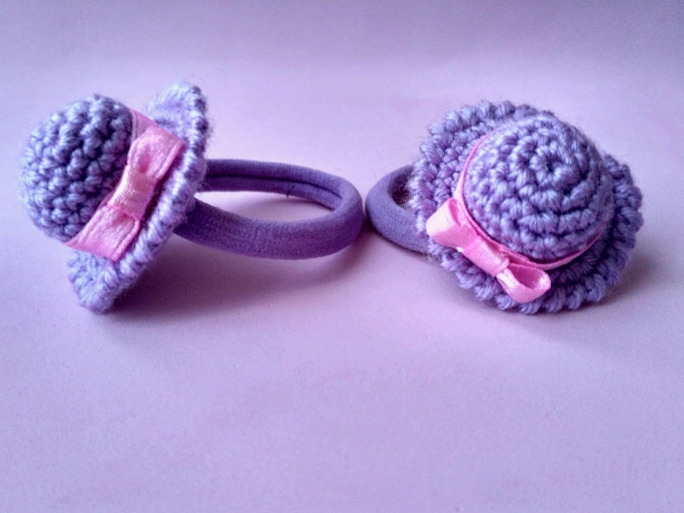 Вязаные заколки для волос