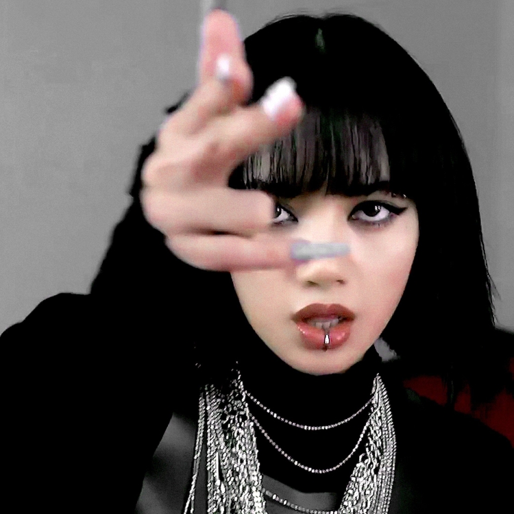 Лиса Блэк Пинк