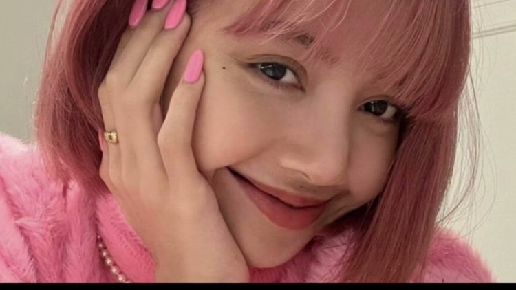 Лиса из блэкпинк 2022