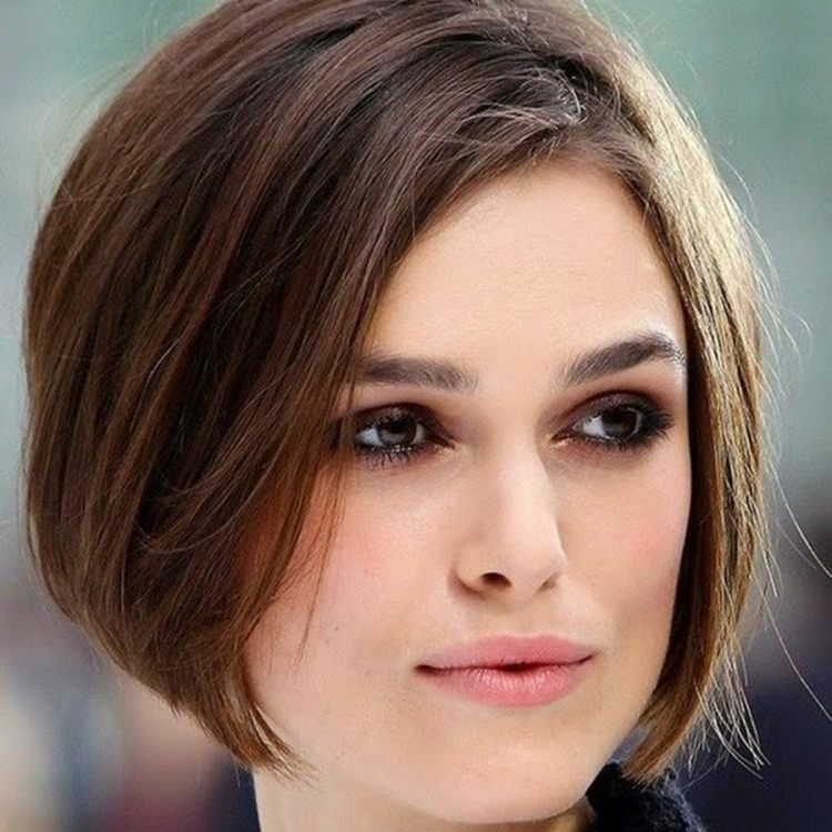 Кира Найтли каре на ножке