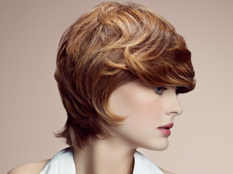 Классическая стрижка итальянка на короткие волосы