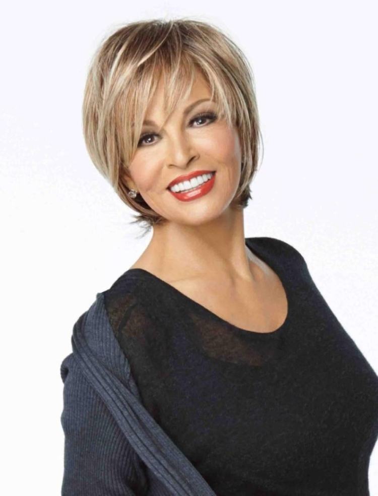 Стрижка Боб-каре на средние волосы для женщин за 40