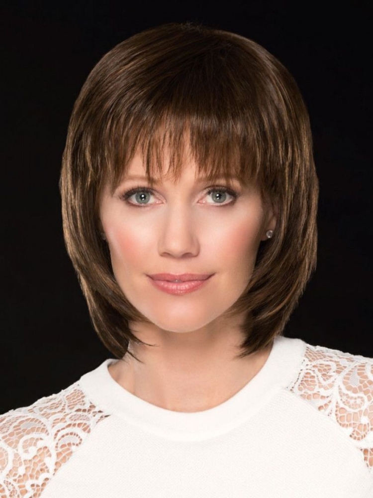 Стрижктна средние волосы для женщин