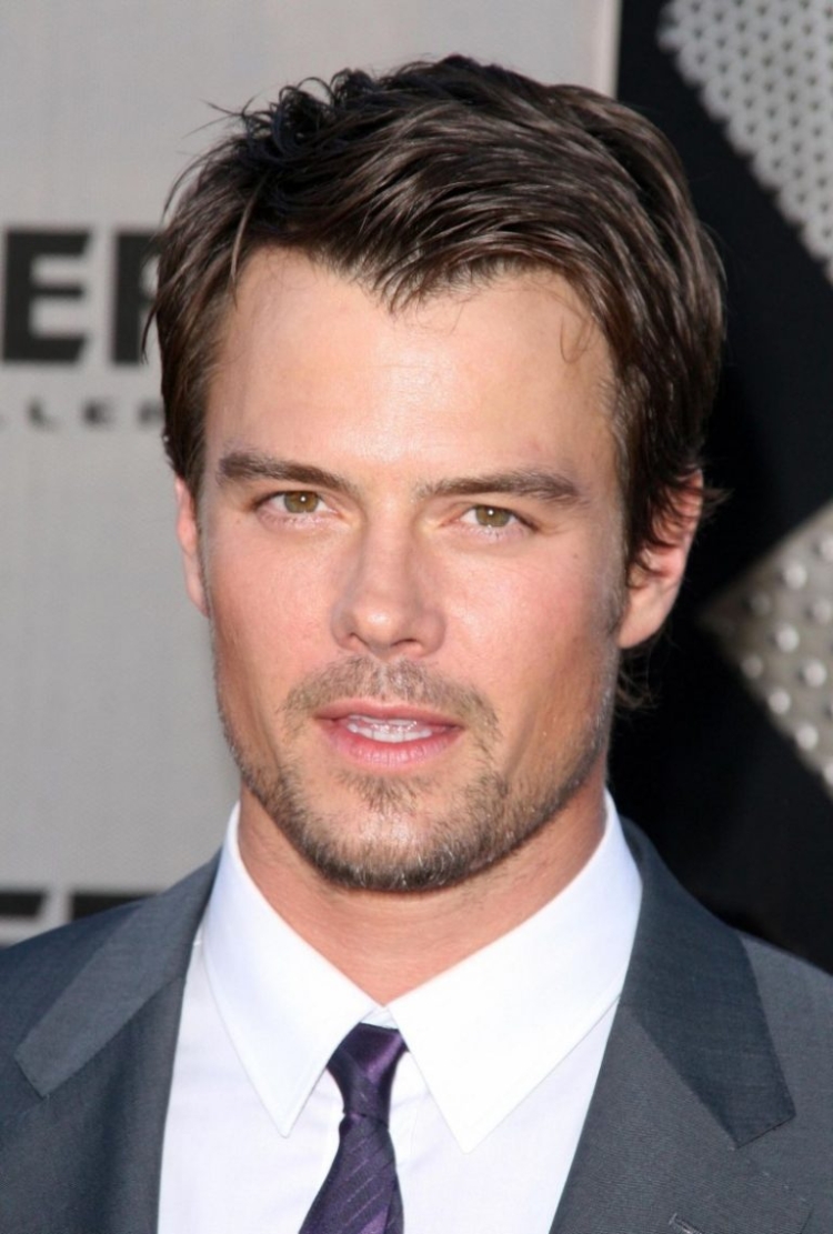 Джош Дюамель прическа