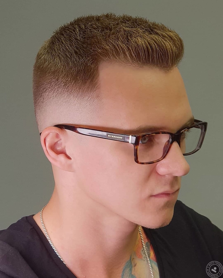 Стрижка плошядкамужская