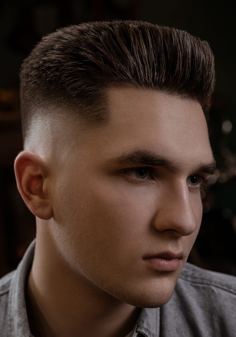 Прическа Бобрик мужская