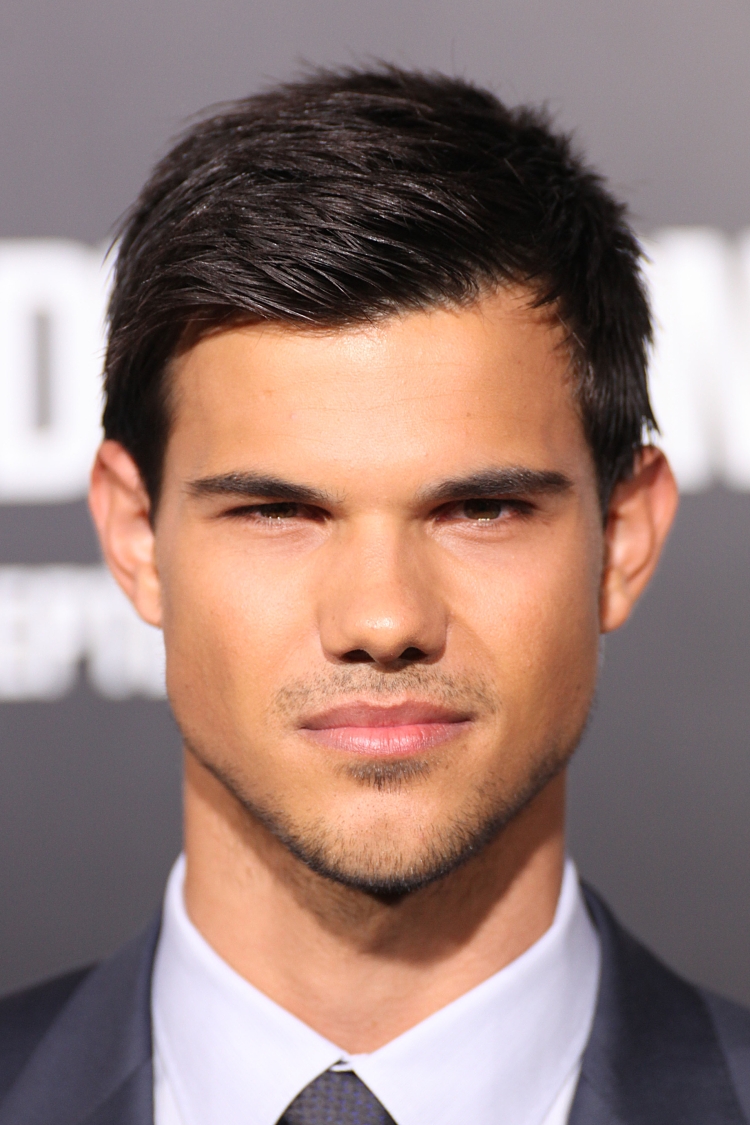 Тейлор Лотнер стрижка