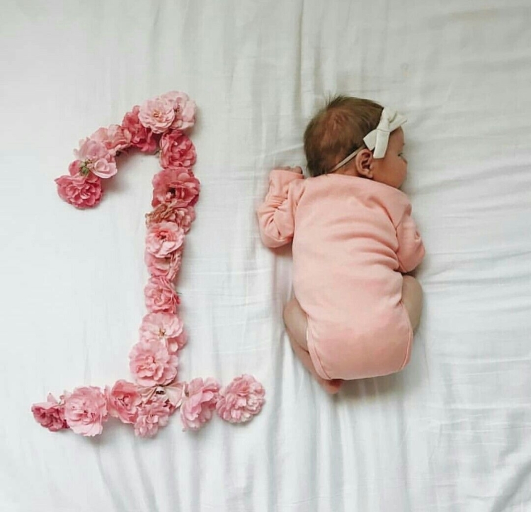 Месяц малышке