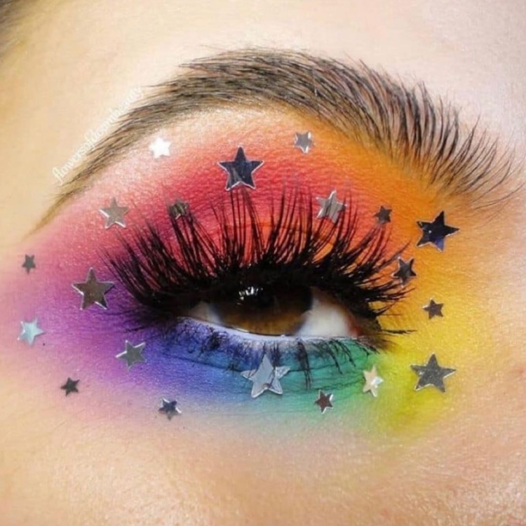 Красивый макияж яркий для девочек