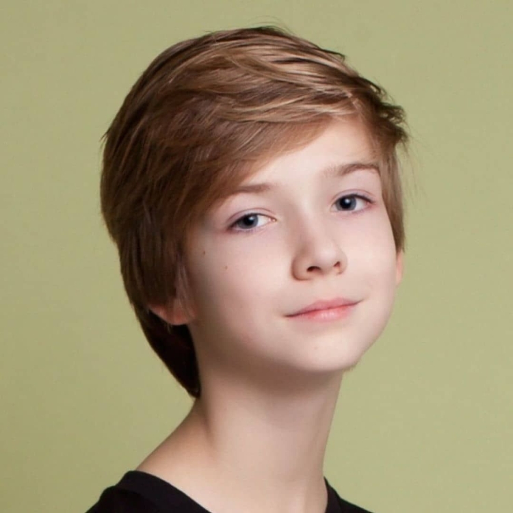 Мальчик прическа модно