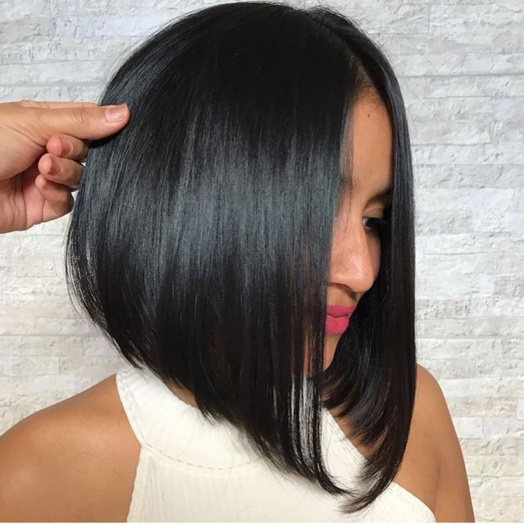 Стрижка каре на черные волосы