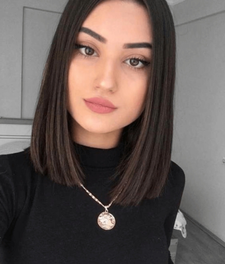 Длинное каре без челки 2022