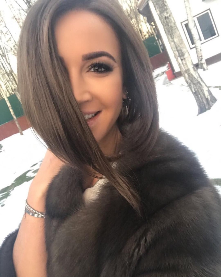 Асимметричное каре Бузова