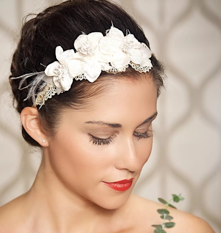 Украшение для волос на свадьбу на короткие волосы
