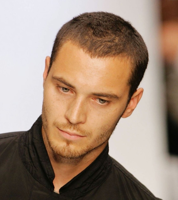 Мужские короткие стрижки Buzz Cut