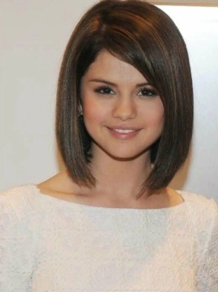 Удлинённое каре Селена Гомес