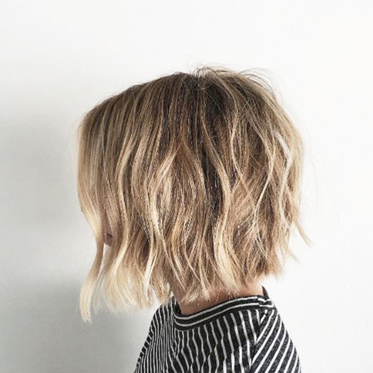 Боб каре на русые волосы