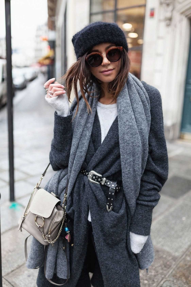 Шапка к серому пальто