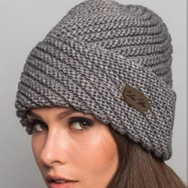 Шапка женская спицами