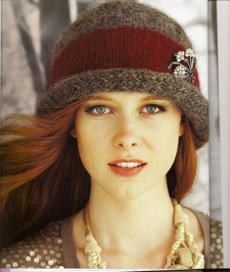 Шляпки женские вязаные