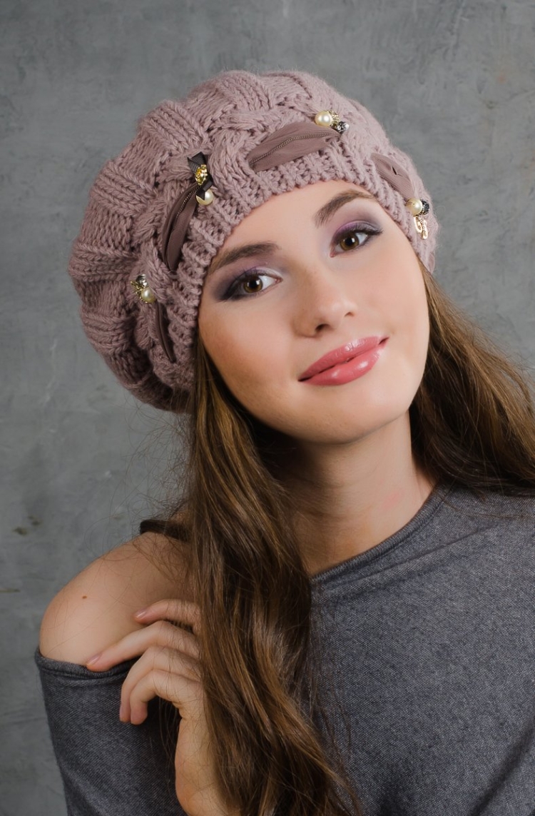 Вязаные шапки для женщин