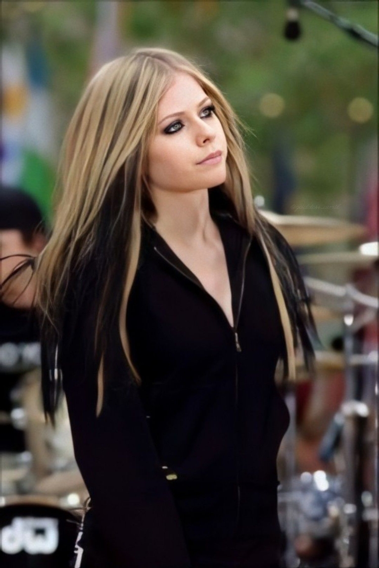 Аврил Лавин цвет волос