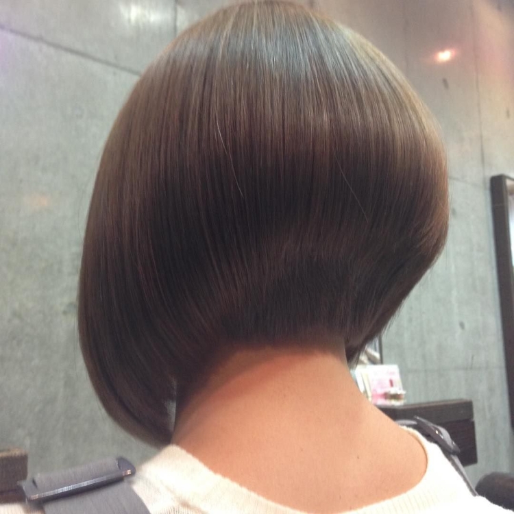 Удлиненное каре вид с затылка