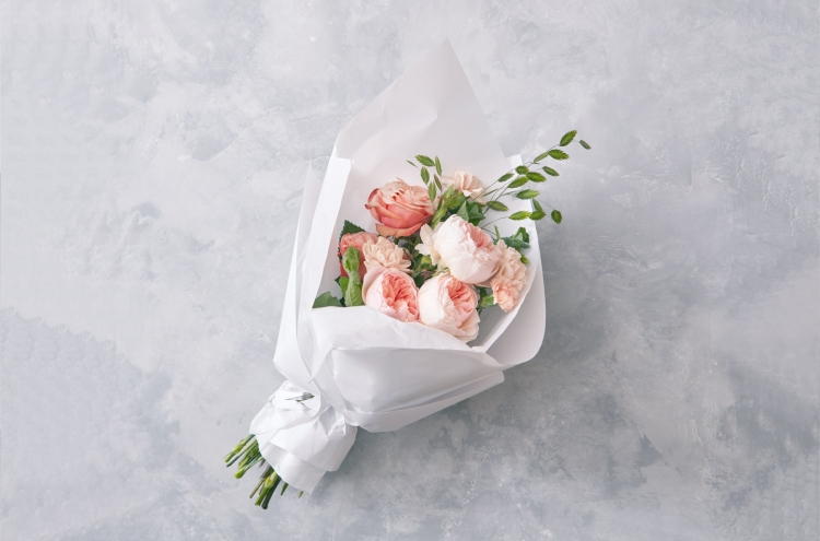 С днём рождения женщине современные открытки