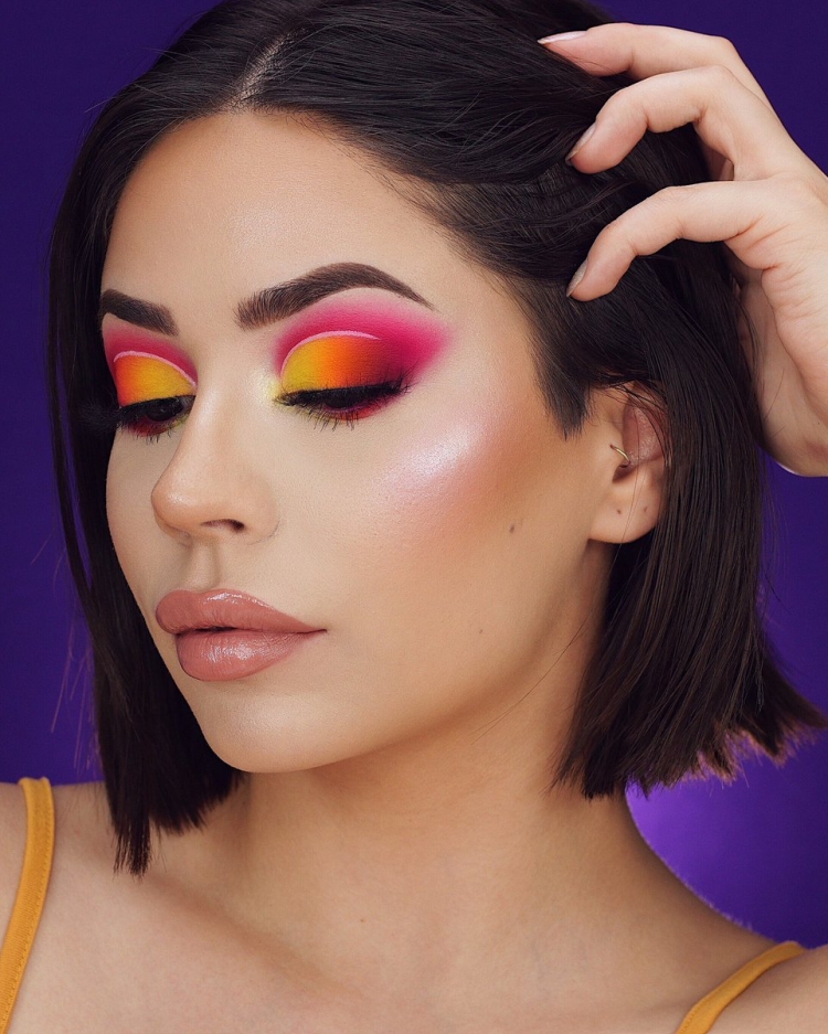 Неоновый макияж