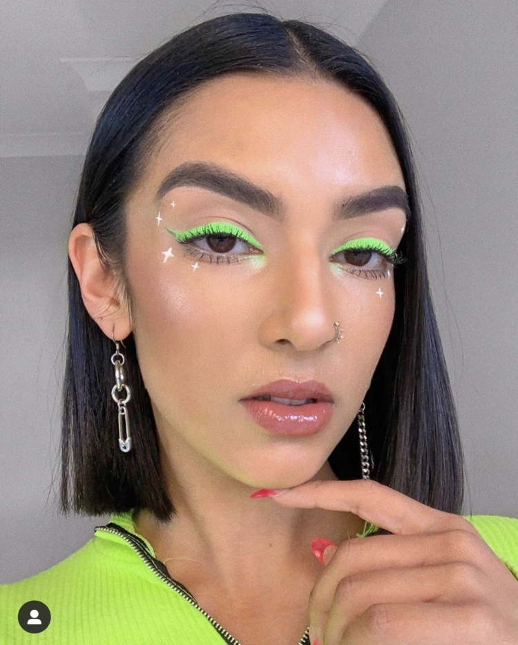 Яркий макияж тренды