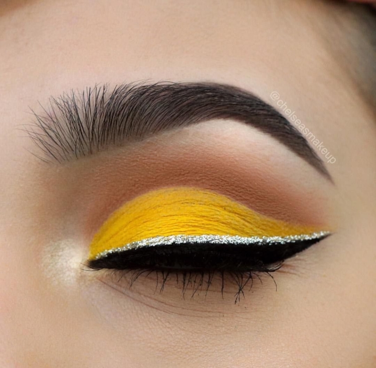 Жёлтый макияж глаз