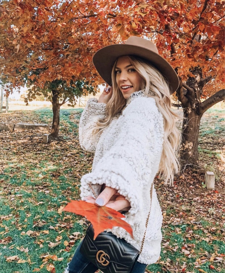 Осенняя фотосессия в шляпке
